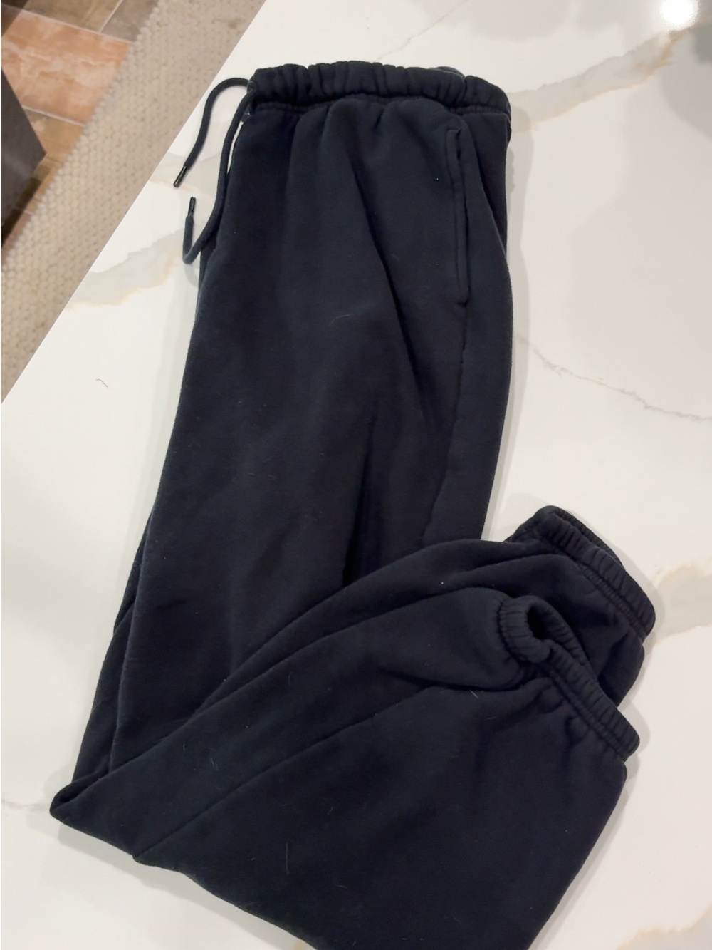 Old Navy women’s Black Elastic-Waist Joggers with Drawstring
